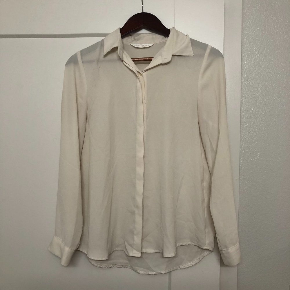 🌟LAST CALL! - Simple White/Beige Blouse - Size 6